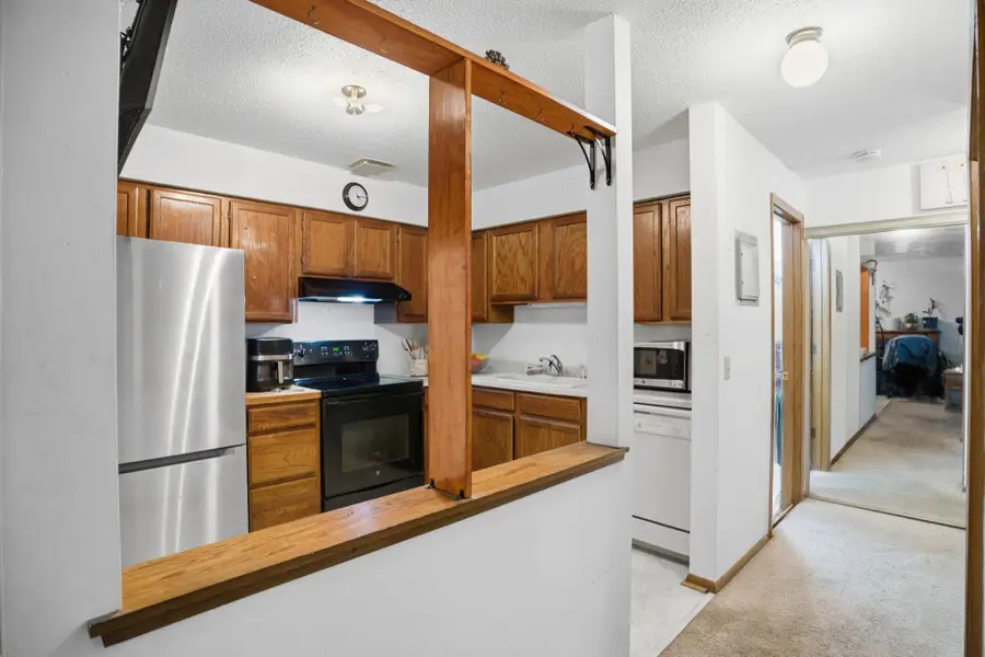 1000 41st Avenue Ne #204, Columbia Heights, MN 55421 - Image #2