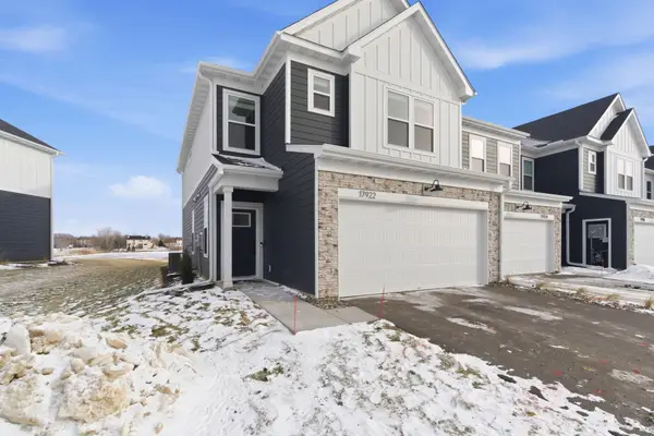 17922 Genoa Drive, Lakeville, MN 55024