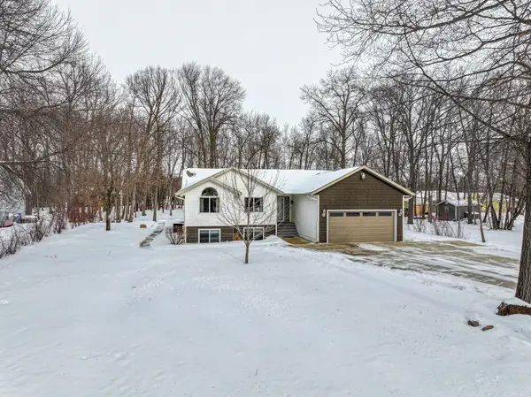 215 Bluffs Road Nw, Alexandria, MN 56308