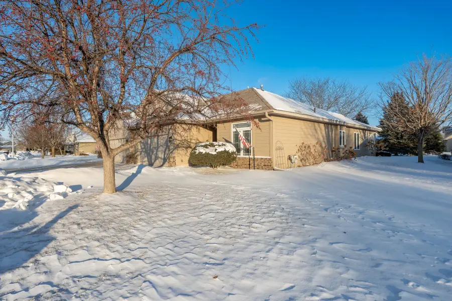 419 Independence Street Ne, New Prague, MN 56071 - Image #2