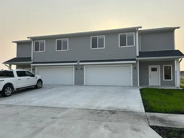 3429 18th Street S, Moorhead, MN 56560