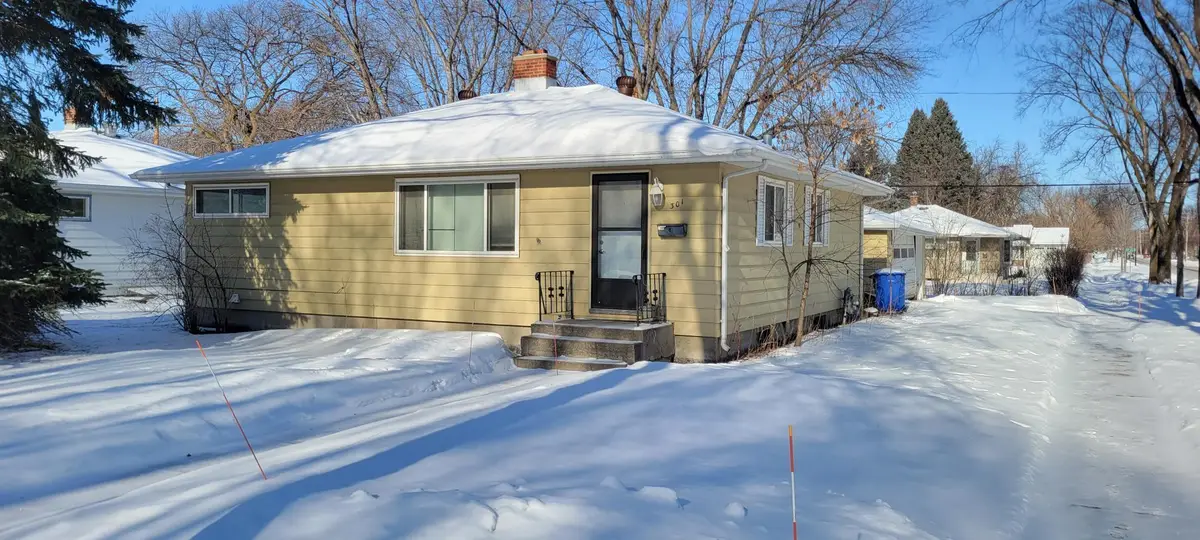 301 21st Avenue N, Fargo, ND 58102 - Image #1