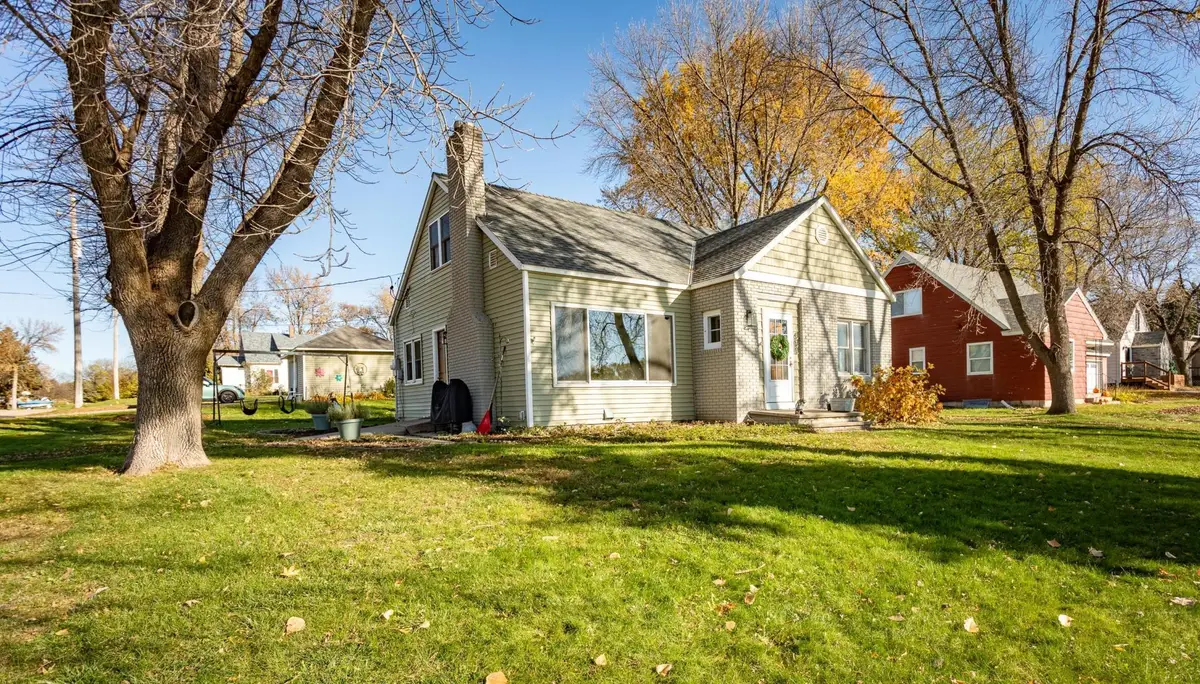 600 E 7th Street, Starbuck, MN 56381 - #1