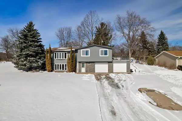 11225 Lower 167th Street W, Lakeville, MN 55044