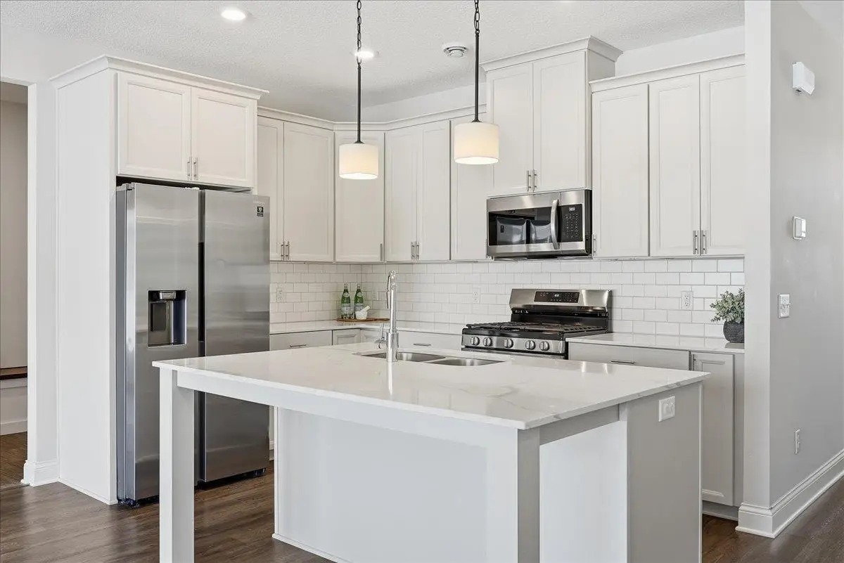 1715 Southpoint Lane, Hudson, WI 54016 - Image #1