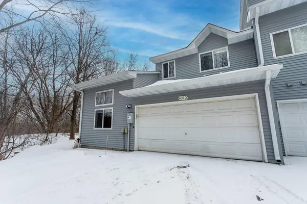 607 Woodduck Drive #D, Woodbury, MN 55125