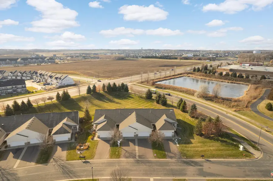 17896 Glasgow Way, Lakeville, MN 55044 - Image #2