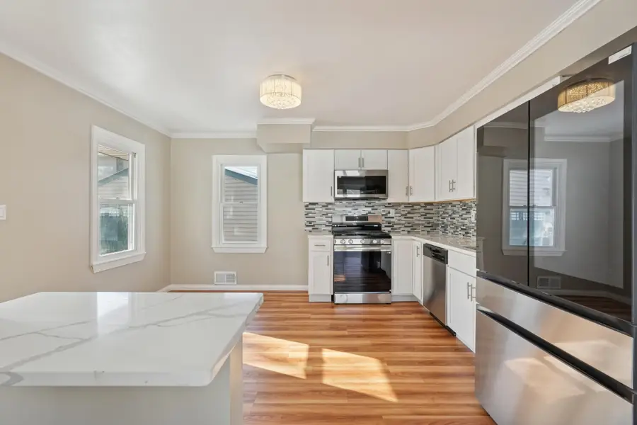 761 Bartelmy Lane N, Maplewood, MN 55119 - Image #3