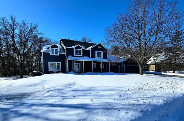 2237 Chelmsford Lane, Saint Cloud, MN 56301