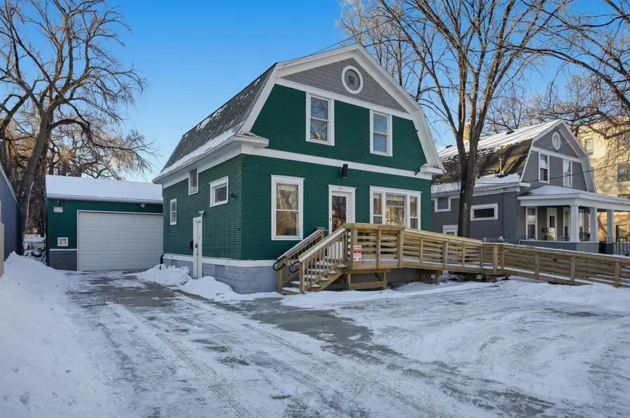 1122 4th Avenue N, Fargo, ND 58102 - #2