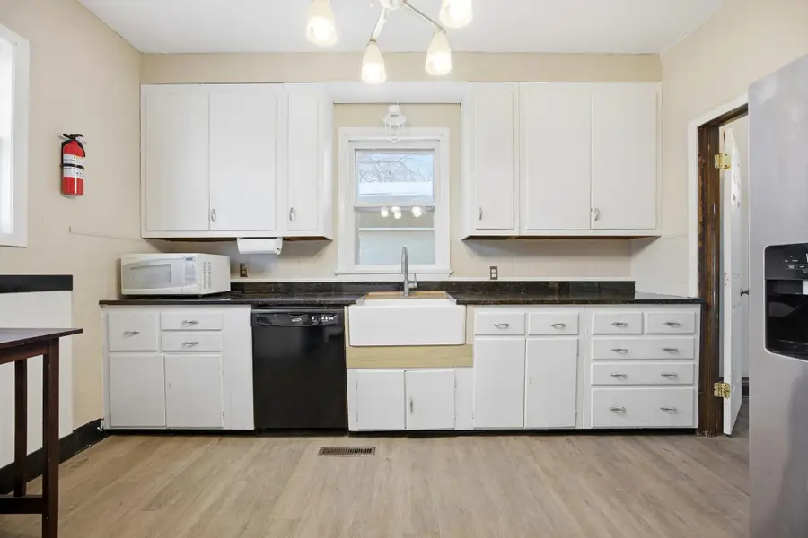 1122 4th Avenue N, Fargo, ND 58102 - #3