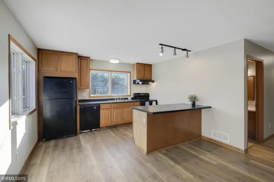 624 Cook Avenue E, Saint Paul, MN 55130 - Image #2