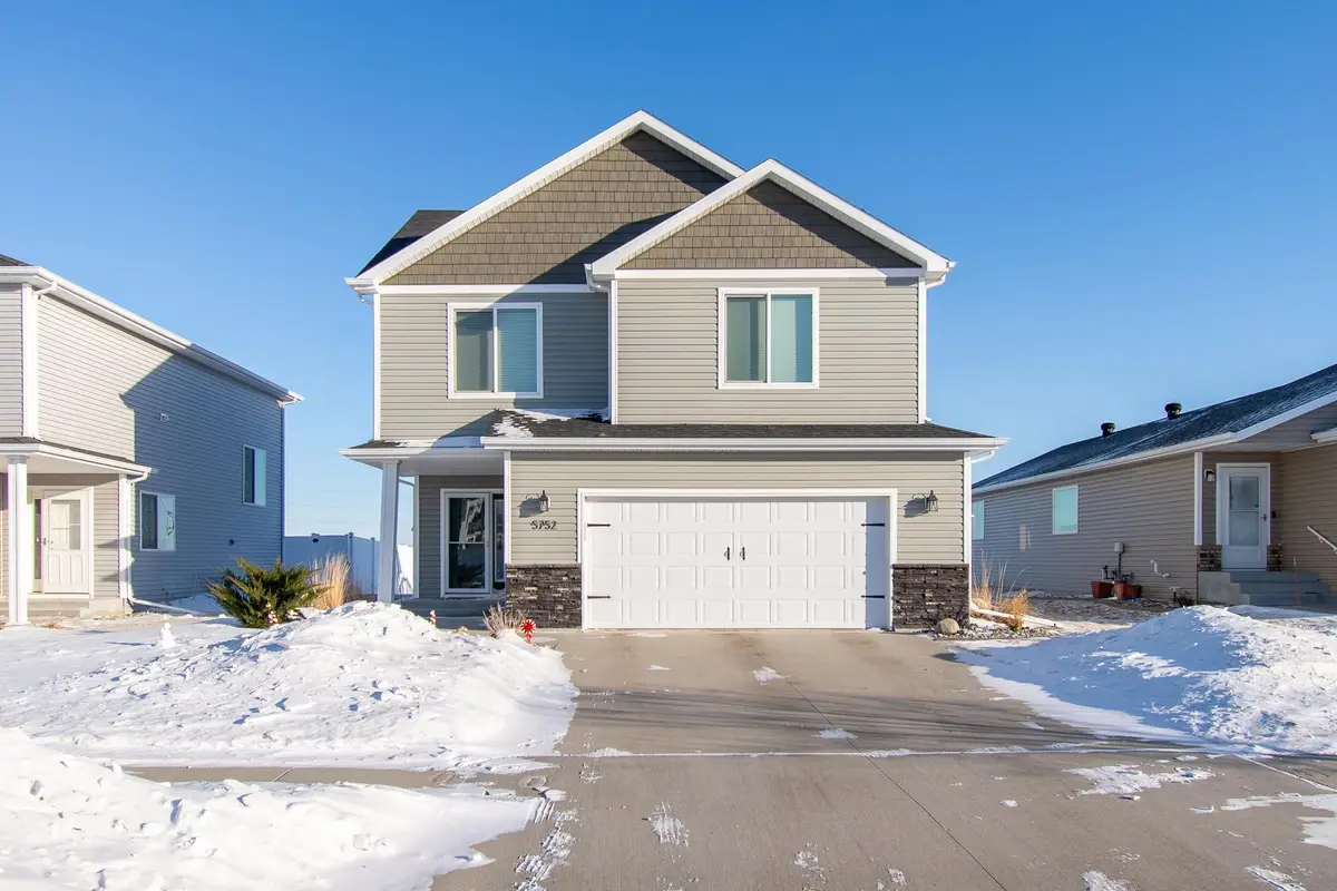 5752 58th Street S, Fargo, ND 58104 - Image #1