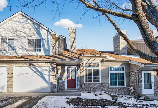 7669 Primrose Place, Chanhassen, MN 55317