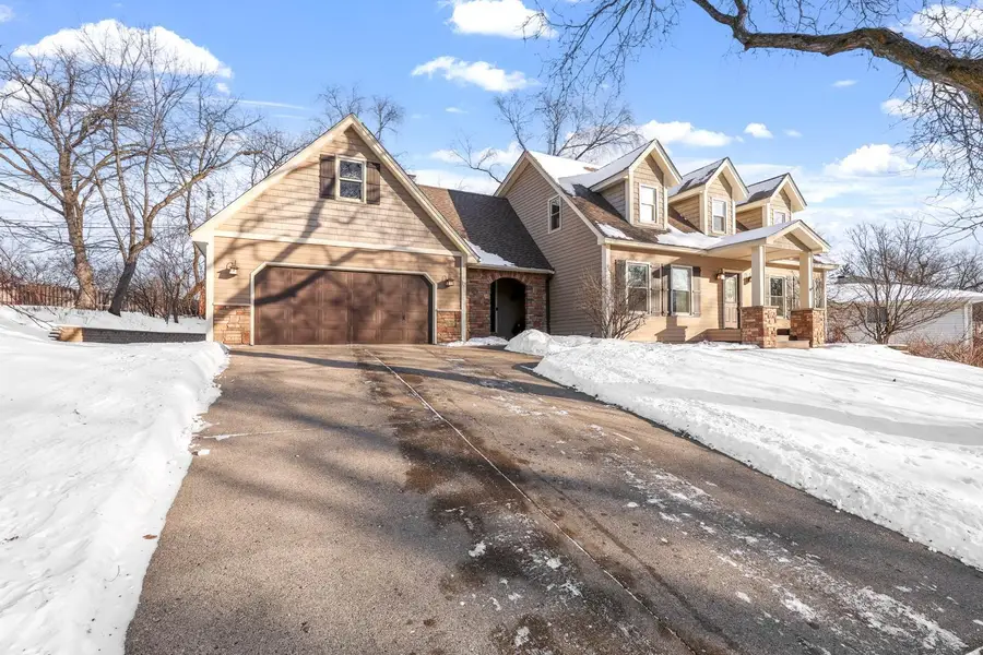 12 Knoll Lane, Burnsville, MN 55337 - Image #3