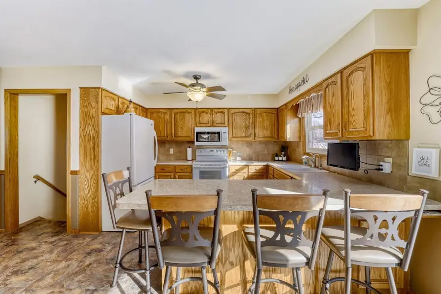 608 Fairview Circle, Farmington, MN 55024 - Image #2