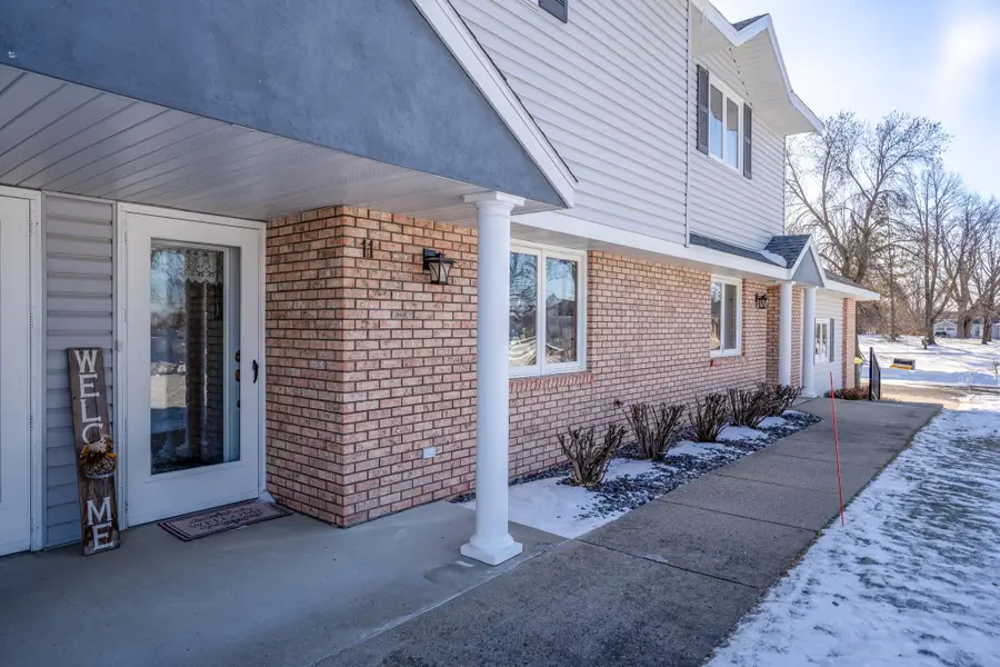 110 NE 1st Avenue Ne #11, New London, MN 56273 - Image #3