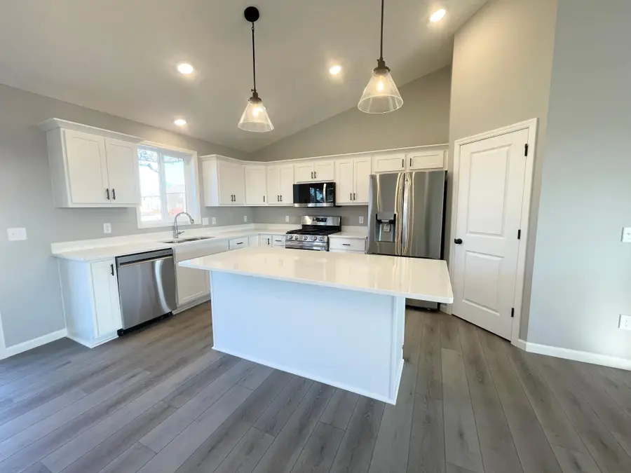 19931 Ely Avenue N, Forest Lake, MN 55025 - Image #2