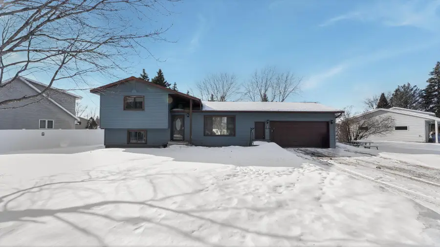 831 Cummings Lane, Saint Cloud, MN 56301 - Image #3