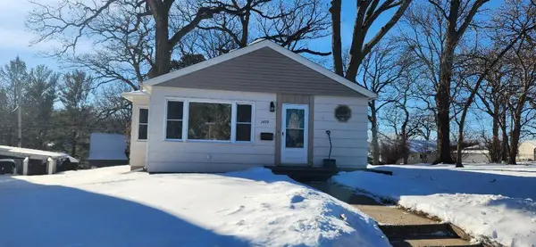 1409 Circle Drive, Albert Lea, MN 56007