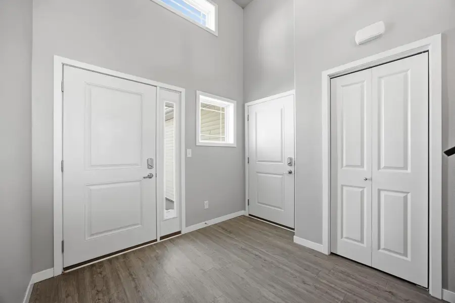 946 Albert Drive W, West Fargo, ND 58078 - Image #2