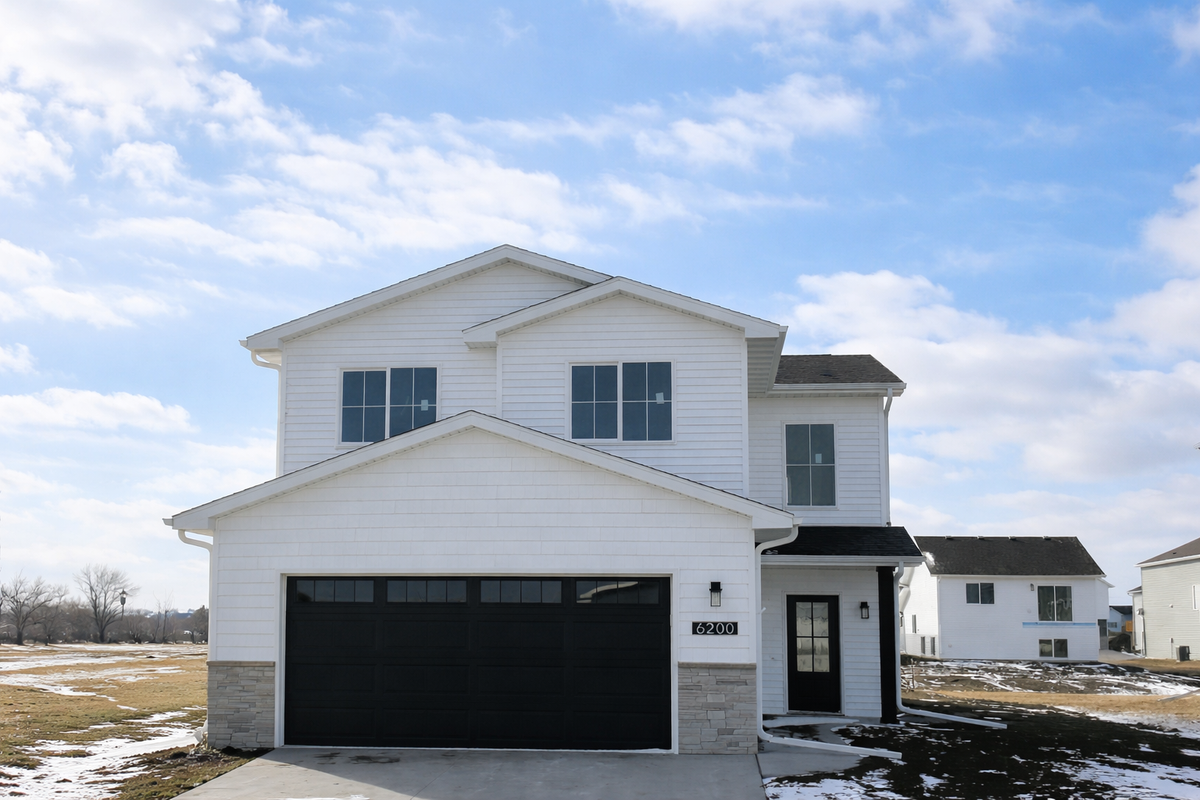 6200 86th Avenue S, Horace, ND 58047 - #1