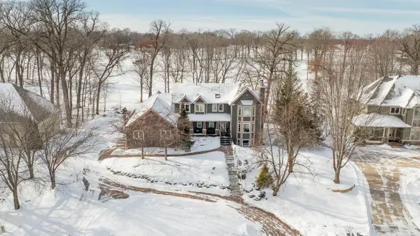 2890 Autumn Woods Drive, Chaska, MN 55318