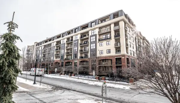 317 Groveland Avenue #713, Minneapolis, MN 55403