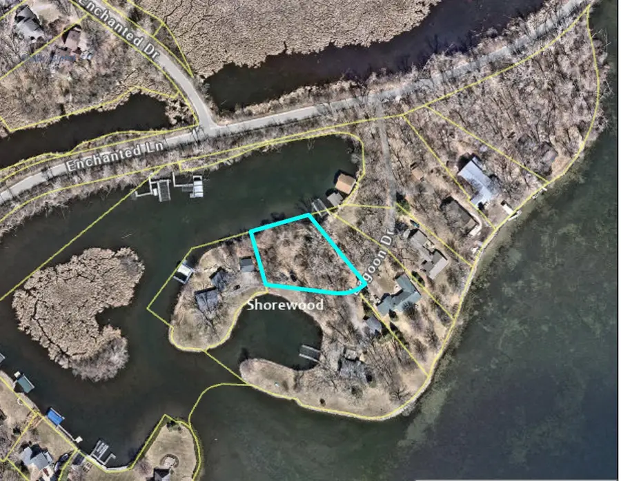 4720 Lagoon Drive, Shorewood, MN 55364 - Image #2