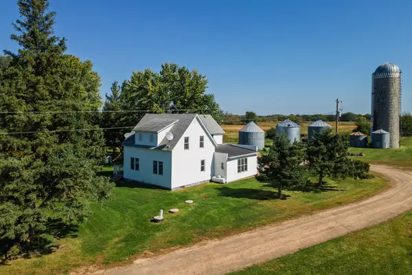 1642 S Hill Avenue, Ogilvie, MN 56358