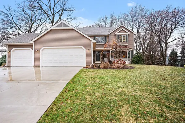 12585 Dover Drive, Apple Valley, MN 55124