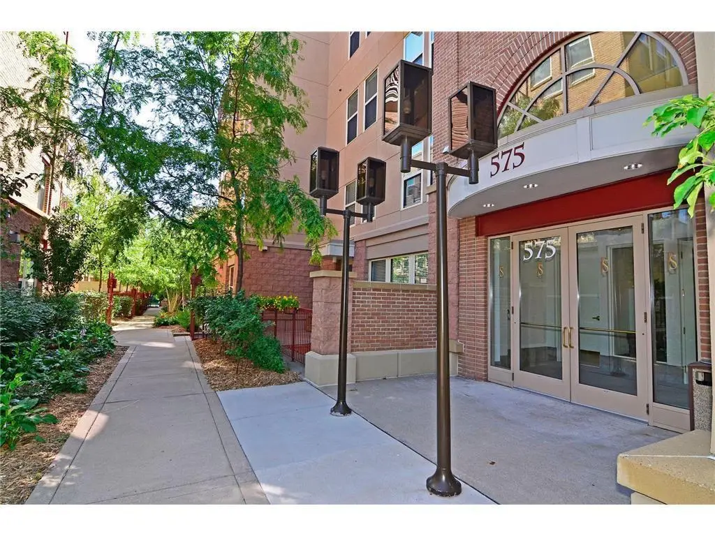 575 N 1st Street #123, Minneapolis, MN 55401 - Image #1