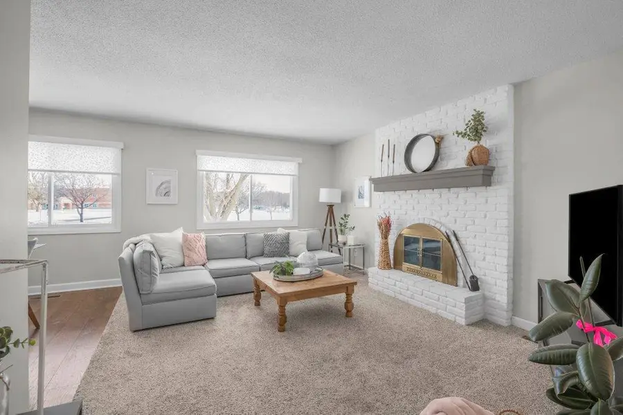 6942 Ives Lane N, Maple Grove, MN 55369 - Image #2