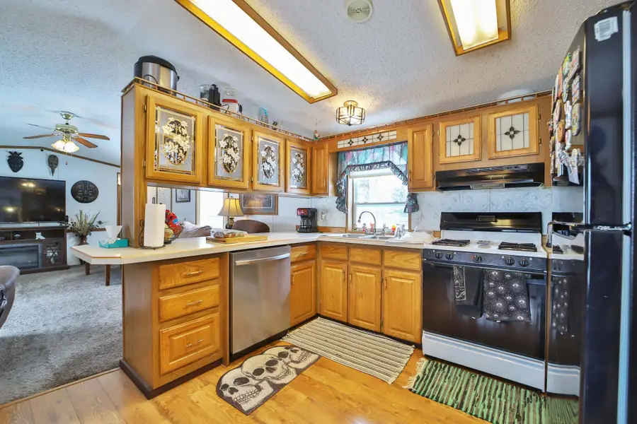 280 Birch Street E, Motley, MN 56466 - #2