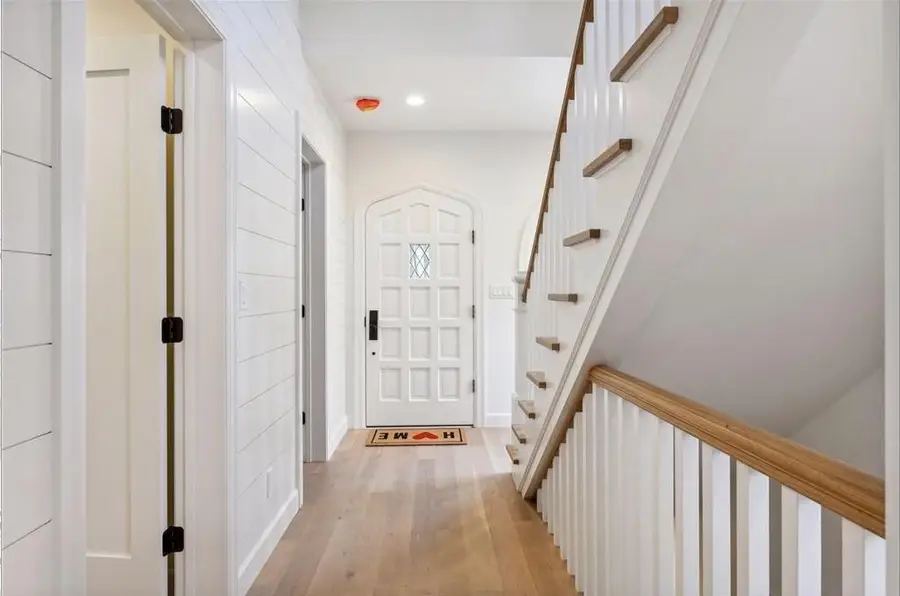 101 Center Street, Excelsior, MN 55331 - Image #2