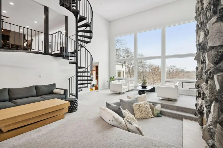 4652 Nine Oaks Circle, Bloomington, MN 55437 - Image #3