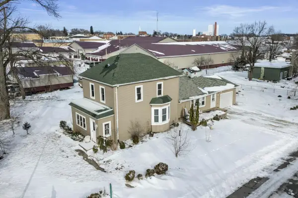 110 Mill Street W, Winthrop, MN 55396