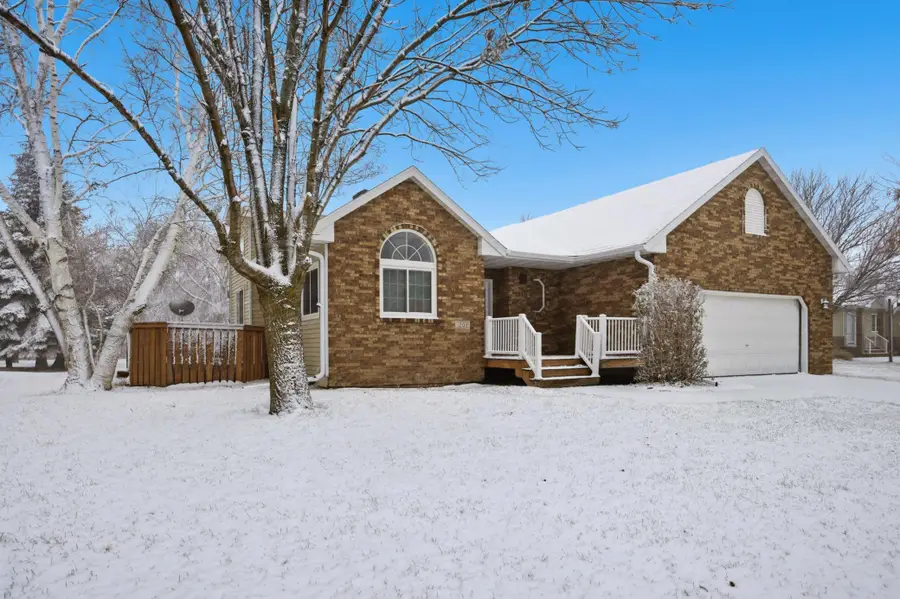 1202 41st Avenue N, Fargo, ND 58102 - Image #2