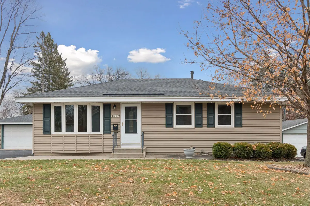 10817 Xerxes Avenue S, Bloomington, MN 55431 - Image #1