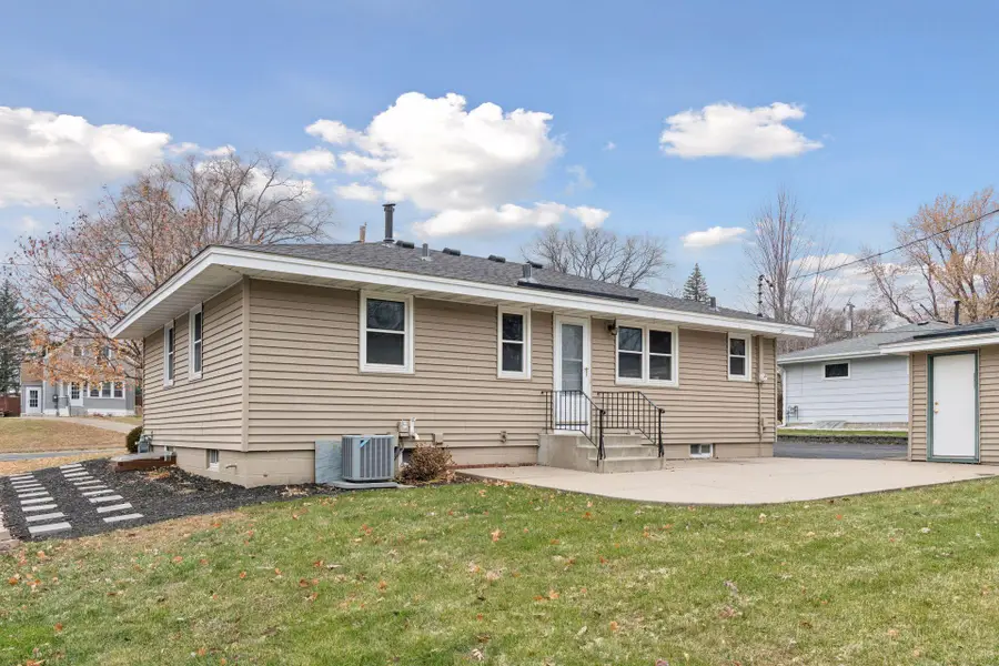 10817 Xerxes Avenue S, Bloomington, MN 55431 - Image #3