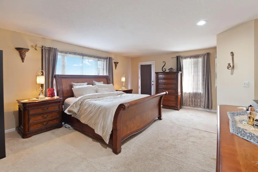9046 Edinburgh Lane, Woodbury, MN 55125 - #3