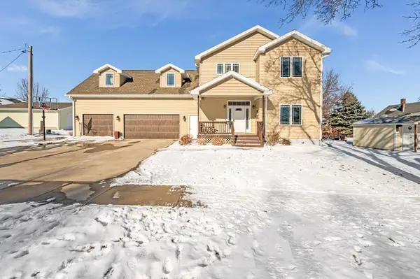 219 E 9th Street, Blue Earth, MN 56013