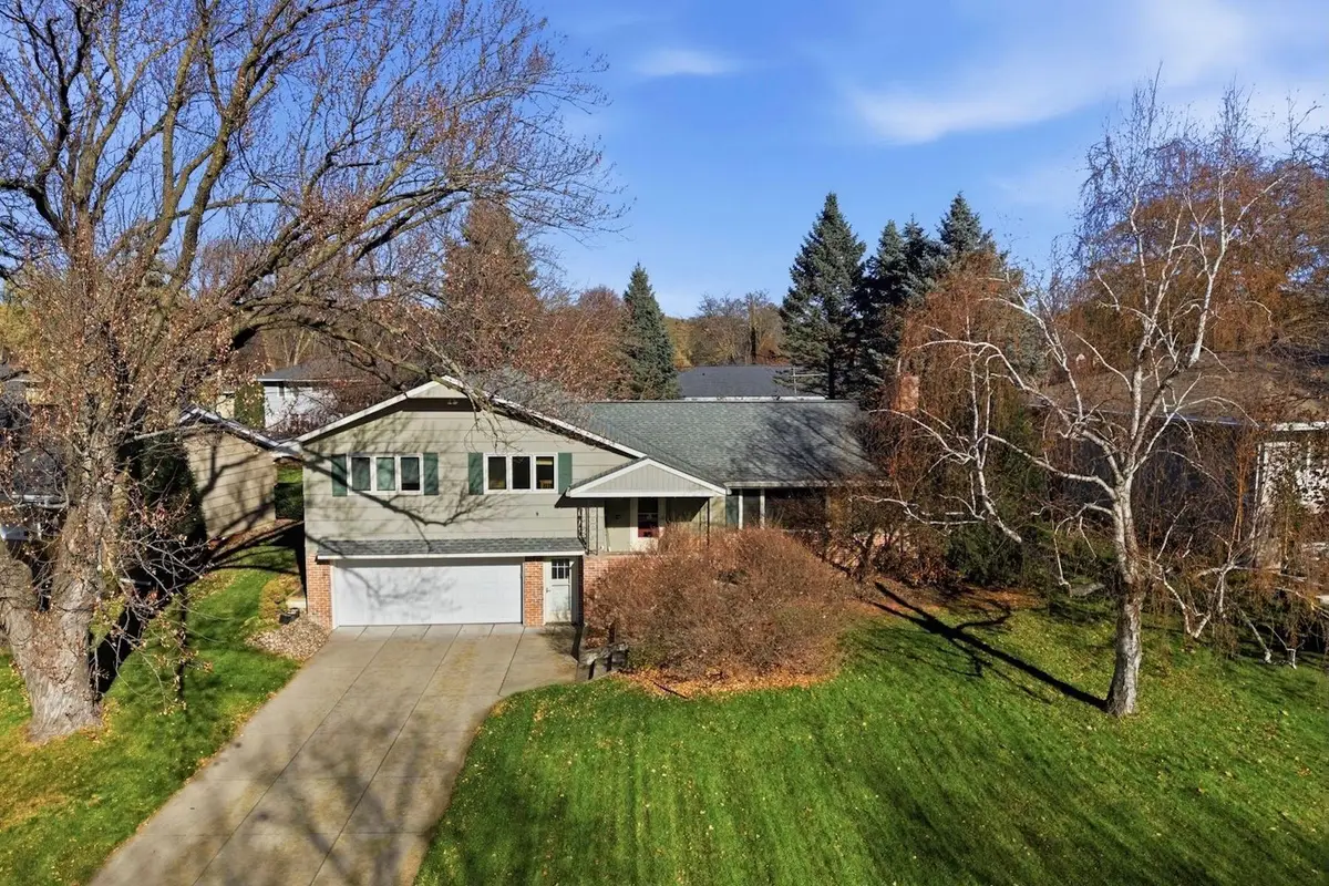 4804 Trillium Lane, Edina, MN 55435 - Image #1