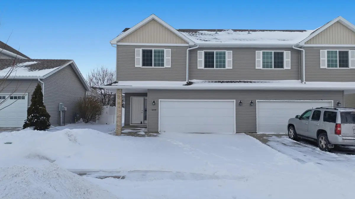 6204 56th Avenue S, Fargo, ND 58104 - Image #1