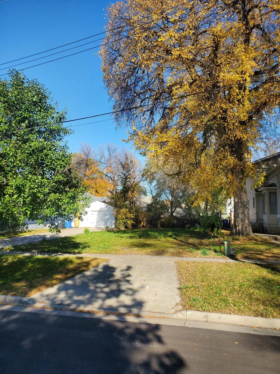 1345 4th Avenue S, Fargo, ND 58103 - #2