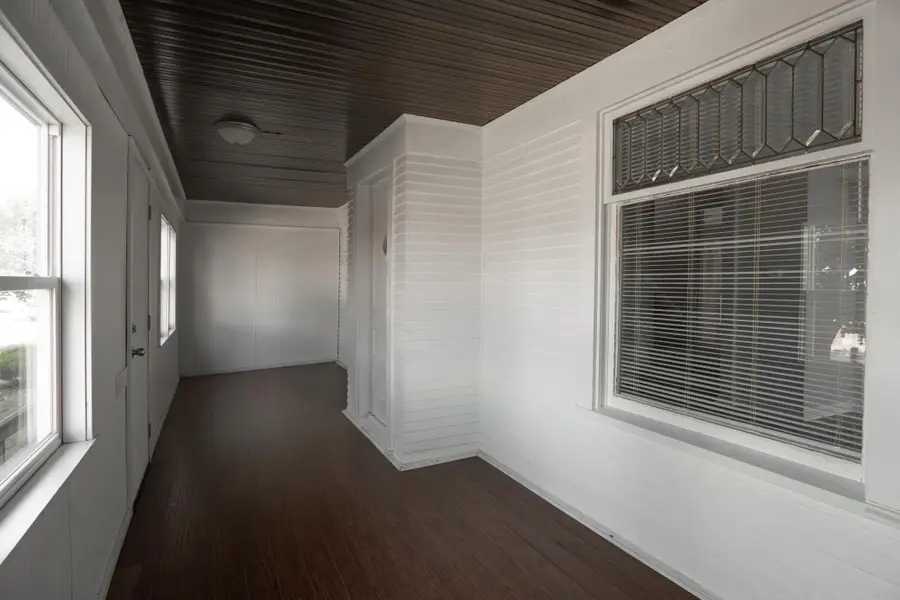 1606 Concordia Avenue, Saint Paul, MN 55104 - #3