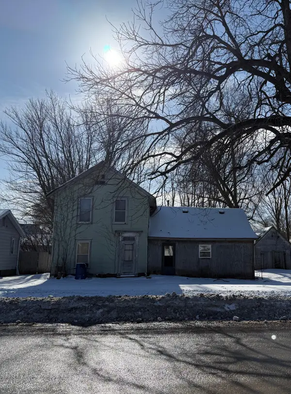 204 W Franklin Street, Morristown, MN 55052