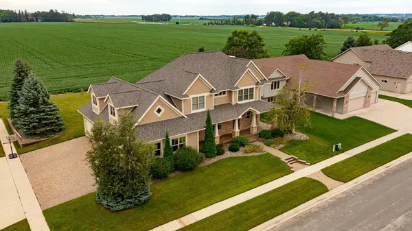 114 Prairie Stone Court Se, Stewartville, MN 55976