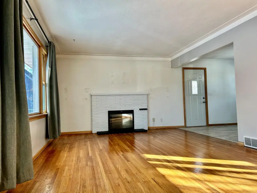 7008 Hill Place N, Crystal, MN 55427 - #2