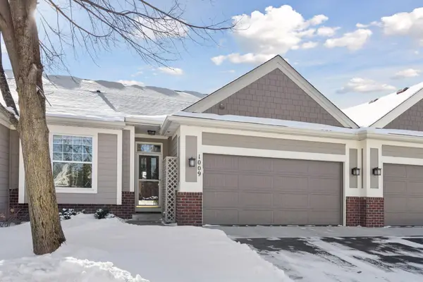 1009 Victoria Greens Boulevard, Victoria, MN 55386